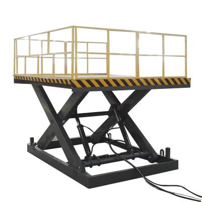 China Loading and unloading goods into different size lift table or different machine floor CE 500kg 5m lift table hydraulic lifter for sale