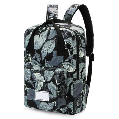 China Large Capacity Waterproof Unisex Leaves Printing Backpack Fashion Lightweight Waterproof Durable Women Travel Laptop School Backpacks for sale