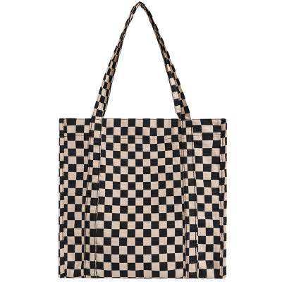 China New style waterproof leisure shoulder bag fashion ladies black and white checked simple shopping bags for sale