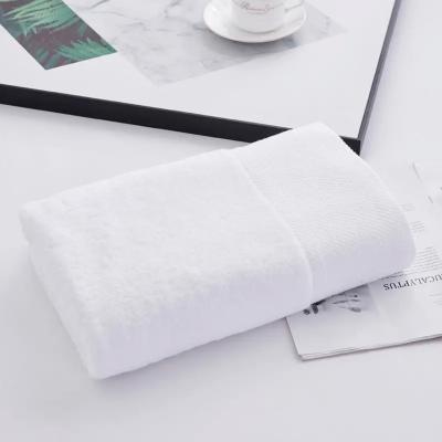 China Custom Logo Jacquard Bath Towel White Hypoallergenic Luxury Spa Bath Body Cotton Towel For Bath for sale