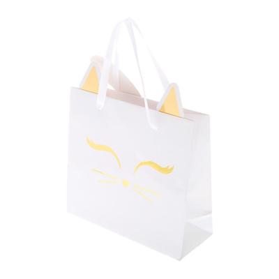 China Recyclable Fashion Jewelry Packaging Custom Paper Bag Laminated Art Paper Bag With Company White Logo Foil for sale