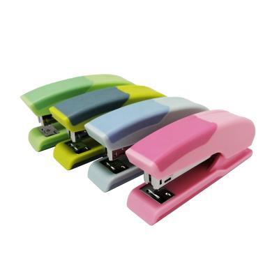 China Stapler Gift Stationery Set Soft Handfeeling Colorful Plastic Stapler Office School Office Fun Office New Design for sale