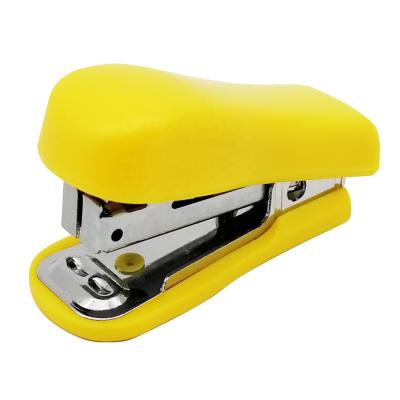 China No.10 Promotional Plastic Wholesale Plastic Staples Mini Children's Stapler With Staple Remover for sale