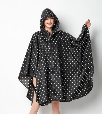 China Wholesale Polyester Rain Coat Woven Oxford Rain Poncho For Women Men Adults Hooded Jacket Waterproof Reusable Hike Rain Coat With Pockets for sale