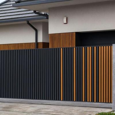 China Outdoor Modern Metal Aluminium Vertical Slat Fencing / Aluminum Privacy Fence Panels for sale