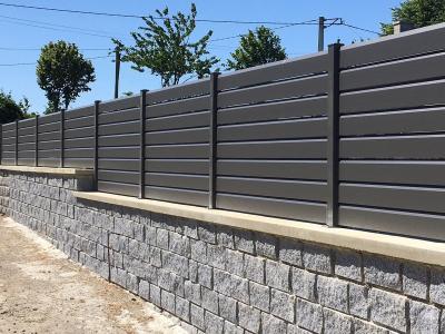 China Privacy Modern Style Aluminum Fence Finished With Powder Coating Aluminium Slat Fencing for sale