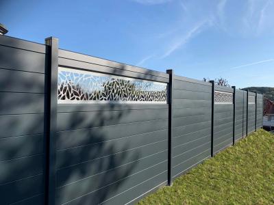 China Individual Panel Size 4'*7' Aluminium Horizontal Slat Fencing Low Maintenance And Customizable for sale