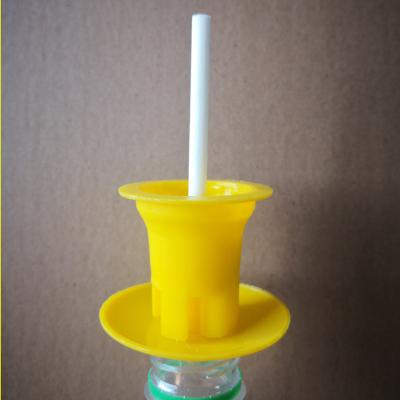 China Fruit fly trap indoor outdoor suitable for installation on water bottles en venta