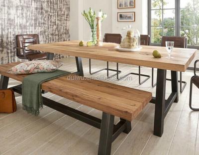 China Modern Manufacturer Material Classic Design Solid Wood Wooden Dining Table for sale