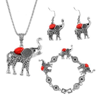 China CLASSIC 2019 Latest Hot Sale Women's Sparkling Bear Necklaces Cute Swan Elephant Rabbit Tortoise Pendants Silver and Gold for sale