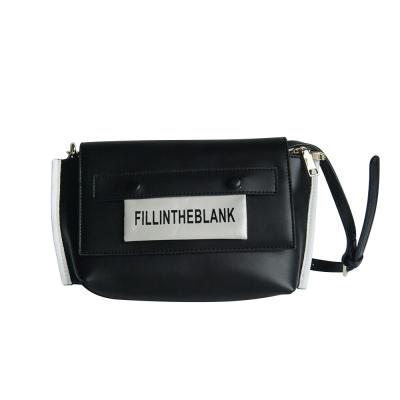 China 2022 Running Elegant Black Pussy Pack Fashion Designer Bag Women Waist Bag Unisex Worthless Chest Bag for sale