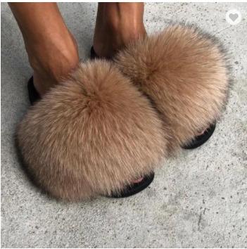 China CUSHIONING custom mixed colors plus size soft fur slippers women sandals fluffy fox fur slides for sale