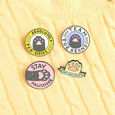 China Fashion Student/Wild/Eco-Friendly/Sustainable Cartoon Cat Paw Brooch Backpack Collar Paint Pin Animal Paw Cute Black Cat Enamel Badge for sale