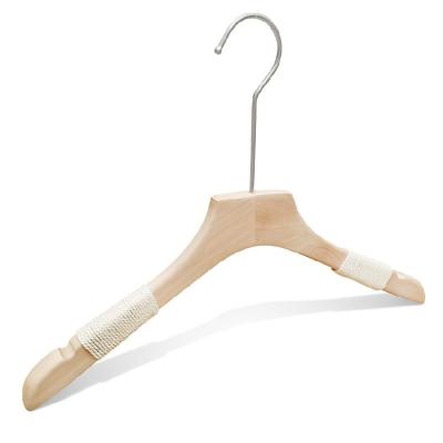 China Good Quality Hanger Factory Direct Sale Eco - Friendly Universal Wooden Hangers For Clothes for sale