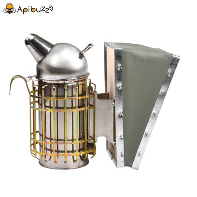 China Sturdy Hunched Honey Beekeeping Hive Smoker Beekeeping Equipment Tools Supplies Bee Farm Heat Shield Stainless Steel Top Beekeeping for sale