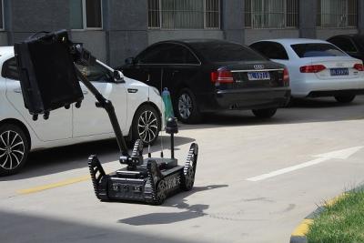 中国 爆薬の撹乱物質/見当装置が付いているモーター カウンターのテロリズムEodのロボット装置 販売のため