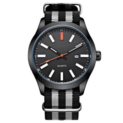 China Reloj deportivo analógico para hombre de 275 mm con correa de nylon Calendario de pulsera en venta