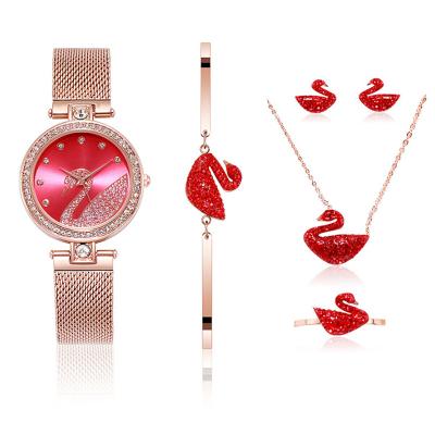 Chine Milan Strap Ladies Watch And Bracelet Set Women'S Watch And Bracelet Gift Set à vendre