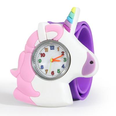 China Material impermeable del grueso 3ATM Arcylic de Unicorn Quartz Kids Watch los 0.6cm en venta