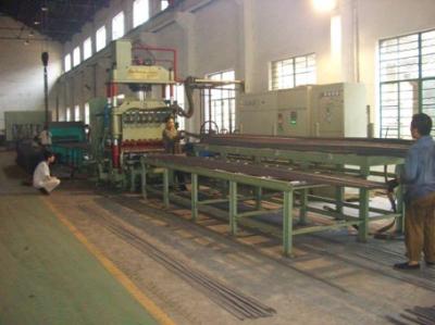 China Automatic Metal Roll Forming Machine, High Efficiency 75T Manual Positioning Welder for sale