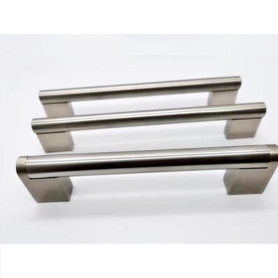 China Stainless Steel Kitchen Cabinet Handle Hardware Furniture Bathroom Accessories à venda