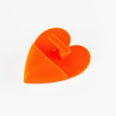 China With Hooks HeaLeanLo Silicone Heart Shape Wash Face Brush Silicone Scrubber Face Pads Rubbing Remover for sale