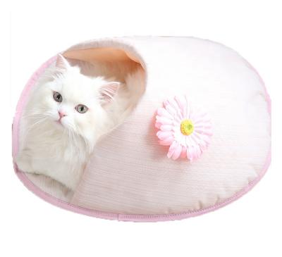 China Factory Manufacture High Quality Luxury Comfortable Breathable Pet Bed Dog Bed Slipper Cat Bed for sale