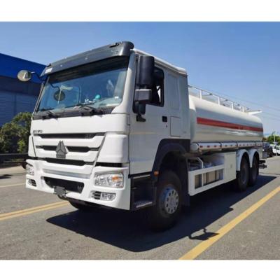 China Oil/fuel transport/diesel/gasoline tanker trucks oil transport truck SINOTRUK HOWO 20CBM diesel tank truck for sale in Nigeria for sale