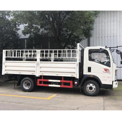 China Transport Cargo Goods Price Cheap 5 Ton Scare Cargo Truck SINOTRUK HOWO LHD 4x2 Light Cargo Box Barrier Truck For Sale for sale