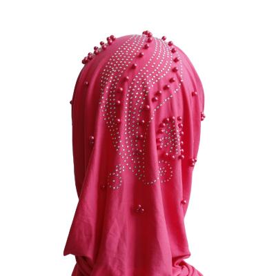 China Polyester Muslim Hijabs Pearl Decorated 100% Polyester Women Head Cover Scarf Shawls for sale