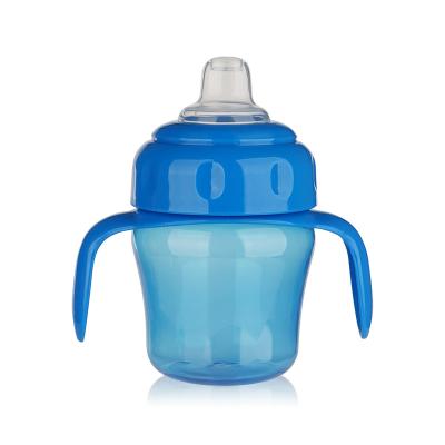 China Guangzhou Best Baby Bottle Bpa Free Samples Baby Cup Multifunctional Bow Free Sippy Baby Feeding Bottle With Straw for sale