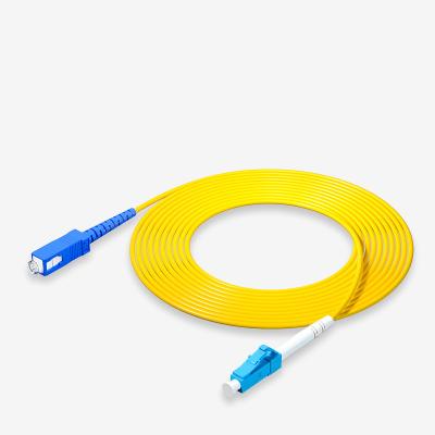 China 3.0mm Sc UPC van Vezeljumper cable AAN Koord van het de Vezel het Optische Flard van Sc UPC SM Te koop