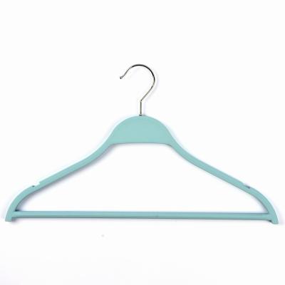 China Eco-friendly Garment Material Wholesale Use Anti-slip Rubber Plastic Hangers For Clothes for sale