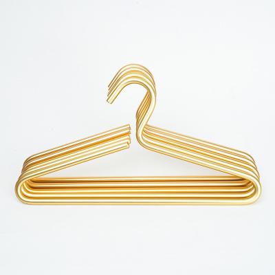 China Manufacturer Supply Heavy Duty Gold Metal Kids Children Eco-friendly Material Hanger For Display for sale