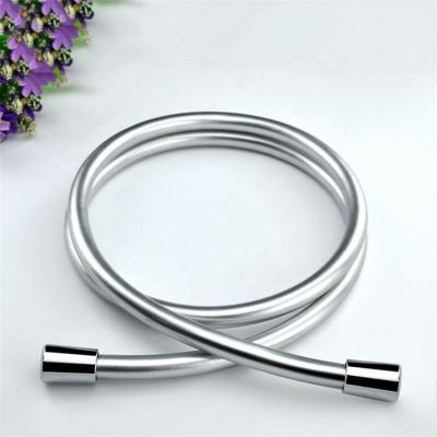 China 1M PVC Modern High Pressure Silver Smooth Shower Hose For Bath Hand Held Shower Head Flexible Shower Hose for sale