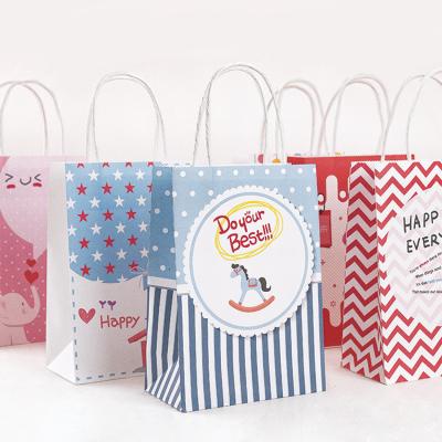 China Package Recyclable Paper Bags With Custom Logo Logo Paper Bags Underwear White Paper Bag for sale