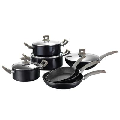 China Italy Design Sustainable Aluminum Cookware With Frying Pan Cooking Pot Non-Stick Kitchenware Cookware Sets for sale