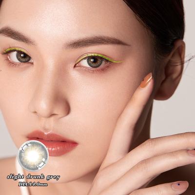 Cina OEM Natural Grey Color Contact Eye Lens Yearly Cosmetic For Male And Female in vendita