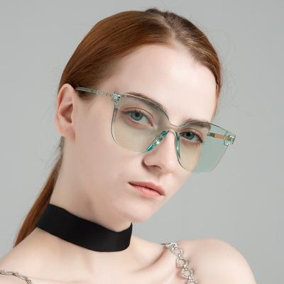 China As senhoras de Large Frame Oversized do desenhista esquadram Cat Eye Sunglasses With Diamonds à venda