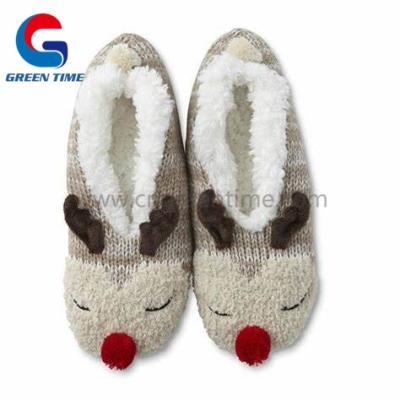 China 2020 Anti-odor Fluffy Women Slippers Reindeer Bedroom Indoor Slippers For Christmas for sale