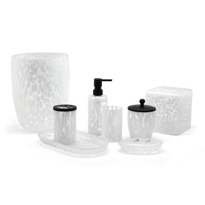 China Sustainable Handmade Special White Snowflake Pattern Glass Bathroom Accessories Set for sale