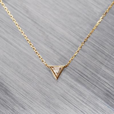 China Vintage Triangle 18k Gold Diamond Necklace Au 750 Rose Gold Clavicle Chain Pendant for Women Niche for sale