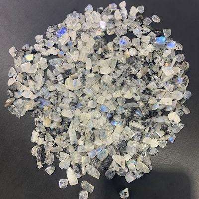 China China Wholesale Natural Crystal Stones Chips Instant Blue Quartz Healing Gravel White Moonstone Tumbled Stone for sale