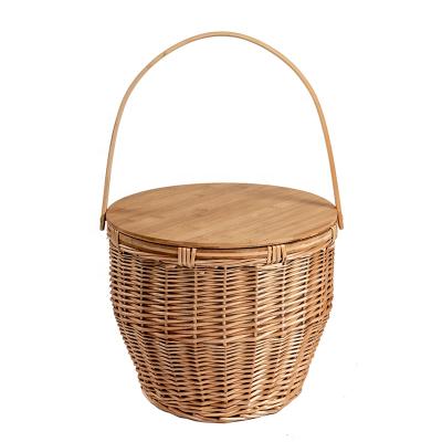 China Insulated wicker cooler basket with care handle for sale