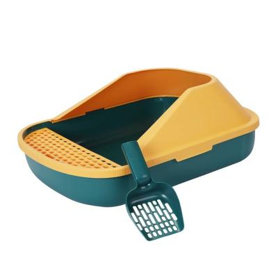 China Large High Sided Plastic Cat Litter Box With Partially Enclosed Frame Bin With Lid Cat Toilet for sale