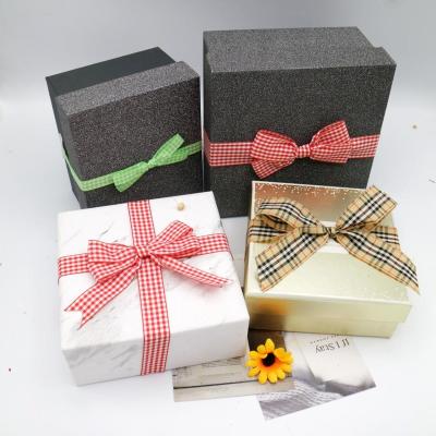 China Wholesale Christmas Gift Wrapping Hot Selling Viable Luxury Check Box Cheap Decorative Ribbon Bow for sale