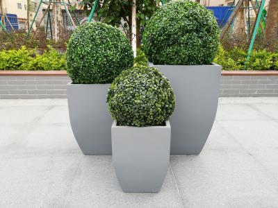 China Vierkante gladde klei vezel Planter Hand gesneden voor groene plant Te koop