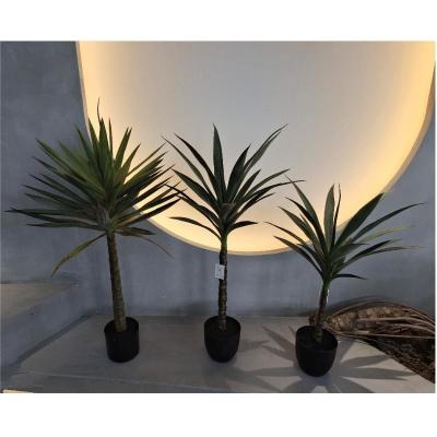 China Uv Resistant Lifelike Fake Plants 100-120CM For Indoor And Outdoor Decor for sale