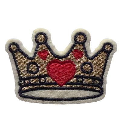 China 2022 Wholesale High Quality Cheap 3D Embroidered Patches Crown Shape Applique Embroidered Patch for sale