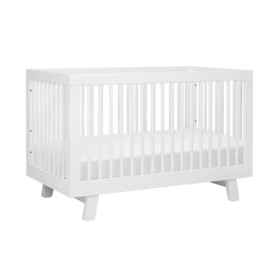 China Multifunctional Nursery European Solid Wood Baby Cribs for sale